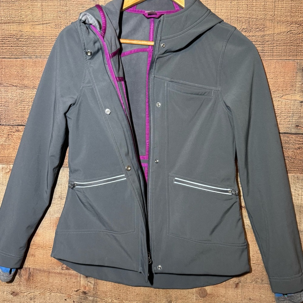 Ivivva Girls Softshell Rain Jacket Grey Sz 14 Hooded Outdoors Spring - Picture 3 of 11
